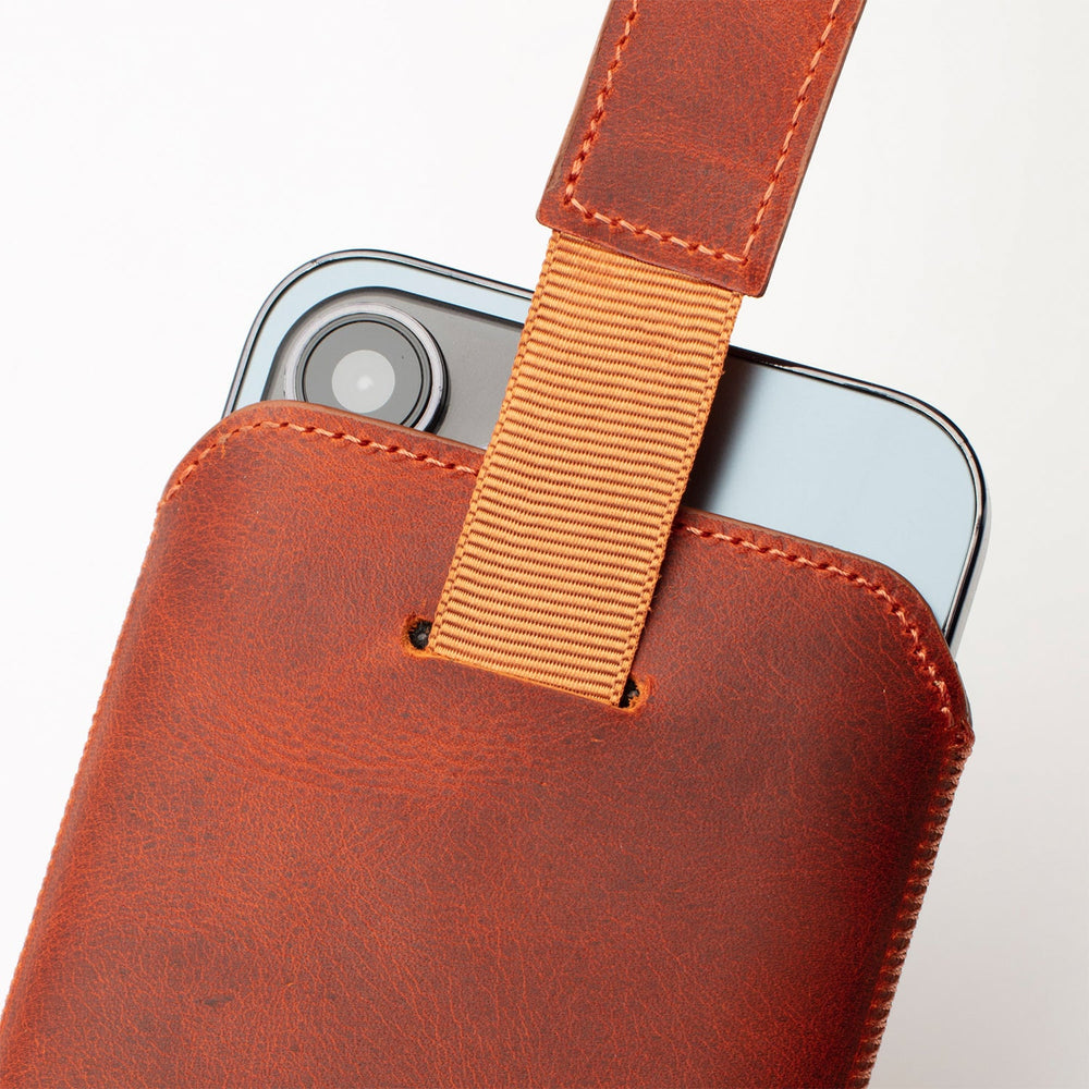 Pull-up El Yapımı Hakiki Deri iPhone 15 Plus Kılıfı